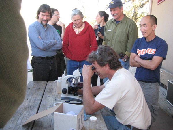 Randy Oliver on microscope